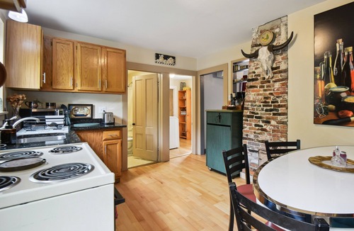 Hillsboro Condo | Hillsborough Village Retreat: Walk to River!