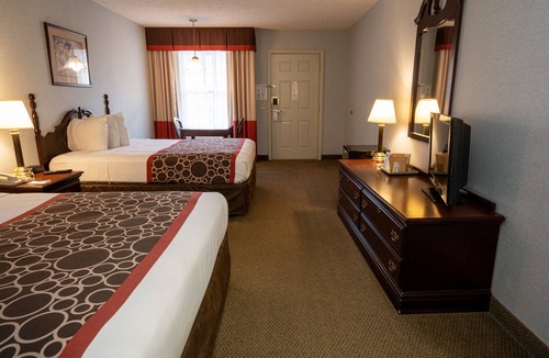 North Stonington Hotel | Hilltop Inn and Suites, near Foxwoods Casino