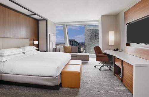 Downtown Cleveland Hotel | Hilton Cleveland Downtown