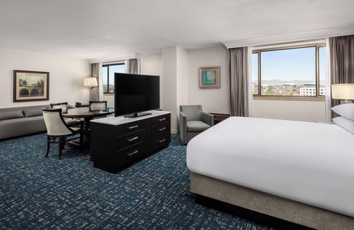 Concord Hotel | Hilton Concord