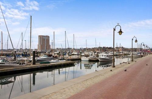 Harbor East Hotel | Hilton Garden Inn Baltimore Inner Harbor