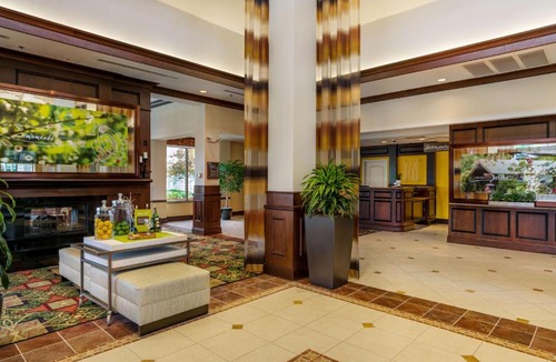 Mayfield Hotel | Hilton Garden Inn Cleveland East/Mayfield Village