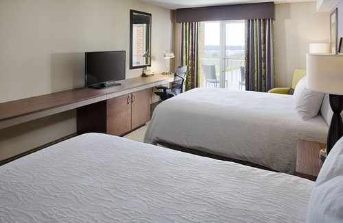 Windsor Hotel | Hilton Garden Inn Hartford North/Bradley Int'l Airport