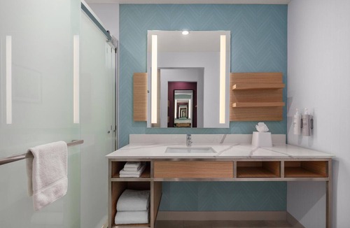 Wichita Hotel | Hilton Garden Inn Wichita Airport