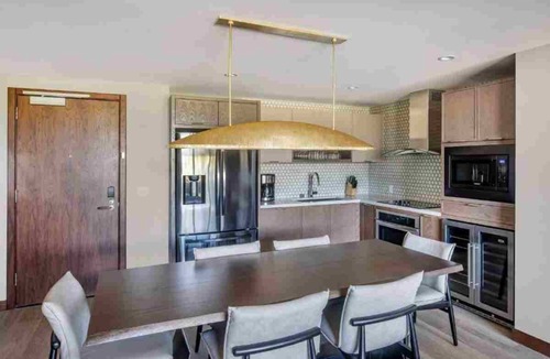 Kihei Resort | Hilton Maui Bay Villa 3-Bedroom Premier Penthouse with Ocean View