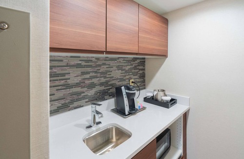 White Station Hotel | Hilton Memphis