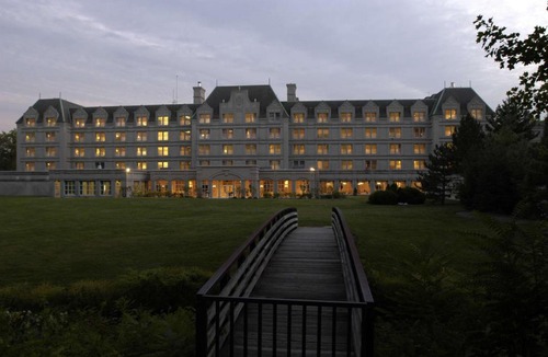 Pearl River Hotel | Hilton Pearl River