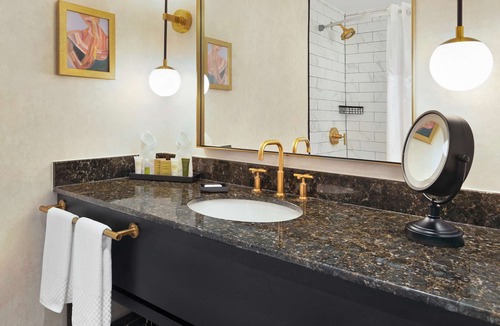 Pearl River Hotel | Hilton Pearl River