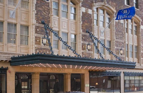 Power and Light District Hotel | Hilton President Kansas City