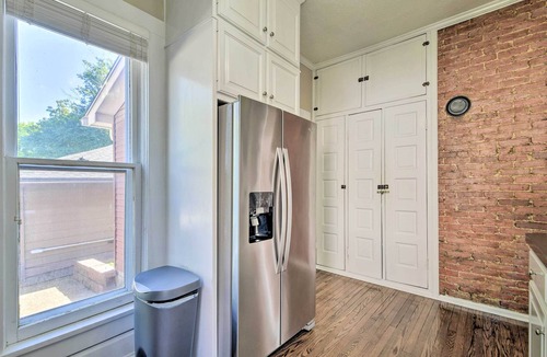 Bowling Green House | Historic College Hill Home w/Front Porch!