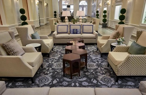 Staunton Hotel | Historic Hotel w/Modern Comfort | 3 Relaxing Units Ideal For Family Stay