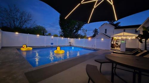 Brandenburg House | Historic Luxury Estate, Pool, Bourbon Beyond Trail