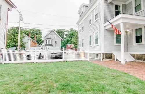 Salem Apartment | Hocus Pocus Hideaway on Salem Commons w/Game Room