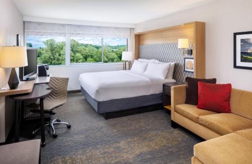 Charlottesville Hotel | Holiday Inn Charlottesville-Monticello by IHG