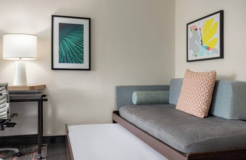 Milldale Hotel | Holiday Inn Cheshire - Southington by IHG