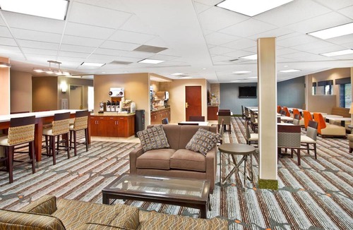 Windsor Locks Hotel | Holiday Inn Express & Suites Bradley Airport, an IHG Hotel