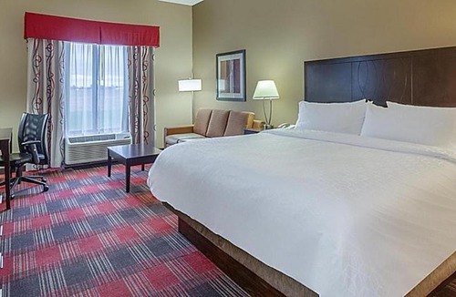 Bowling Green Hotel | Holiday Inn Express Hotel & Suites Bowling Green by IHG