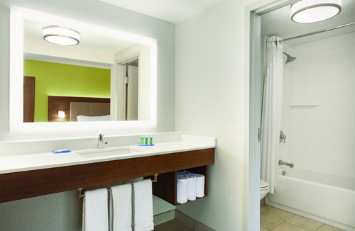 Rocky Hill Hotel | Holiday Inn Express Hartford South - Rocky Hill by IHG