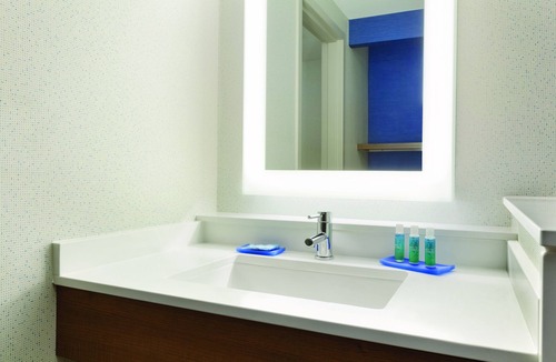 Rocky Hill Hotel | Holiday Inn Express Hartford South - Rocky Hill by IHG