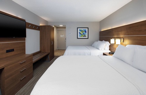 Sunbury Hotel | Holiday Inn Express Hotel & Suites Sunbury - Columbus Area by IHG