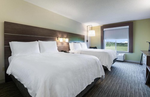 Jasper Hotel | Holiday Inn Express Hotel & Suites Jasper by IHG