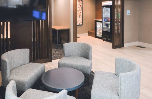 Lompoc Hotel | Holiday Inn Express Lompoc by IHG