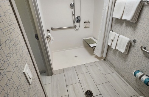 Lompoc Hotel | Holiday Inn Express Lompoc by IHG