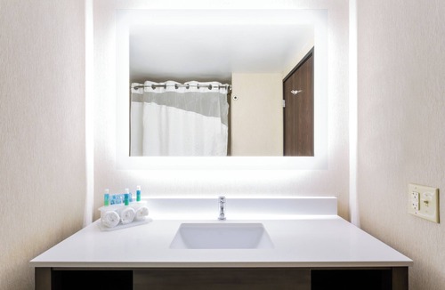 Princeton Hotel | Holiday Inn Express Princeton by IHG