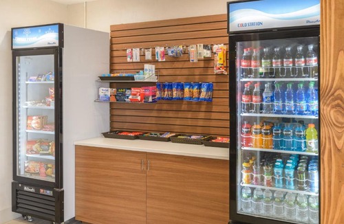 Southington Hotel | Holiday Inn Express Southington by IHG
