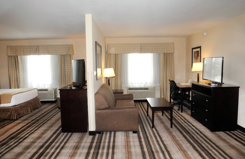 Cambridge Hotel | Holiday Inn Express & Suites Cambridge by IHG