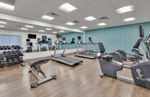 Plano Hotel | Holiday Inn Express & Suites Plano East - Richardson by IHG