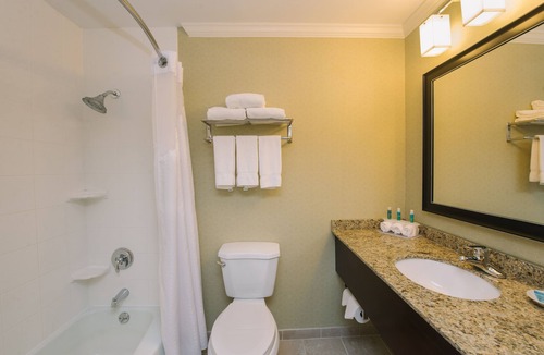 Merrimack Hotel | Holiday Inn Express & Suites Merrimack – Nashua by IHG