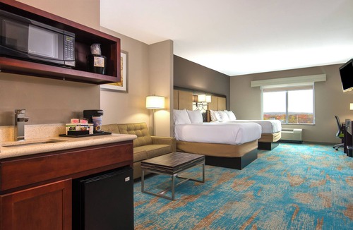 Norwood Hotel | Holiday Inn Express & Suites Norwood-Boston Area by IHG