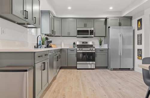 Vernon House | Home in Arts District w/Parking