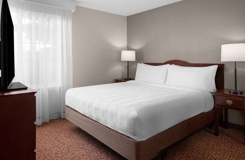 Milpitas Hotel | Home-like Suite w/Fully Equipped Kitchen w/free breakfast