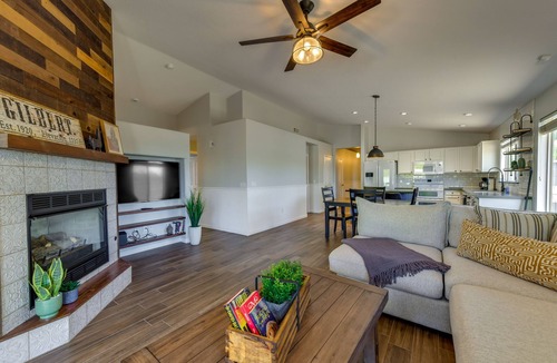 Gilbert House | Home w/Poolside Escape! 5 Mi to Dtwn Gilbert
