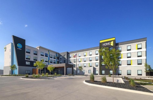 Lake Worth Hotel | Home2 Suites By Hilton Fort Worth Lake Worth