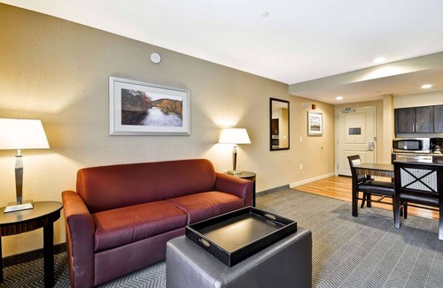 Southington Hotel | Homewood Suites by Hilton Southington, CT