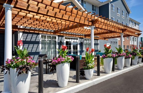 Southington Hotel | Homewood Suites by Hilton Hartford/Southington CT