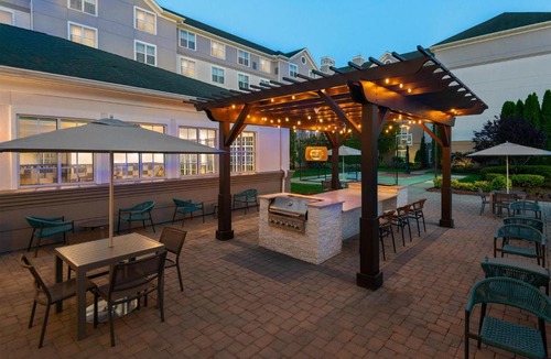 Holyoke Hotel | Homewood Suites by Hilton Holyoke-Springfield/North