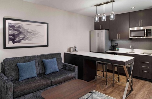 Chelsea Hotel | Homewood Suites by Hilton Boston Logan Airport Chelsea