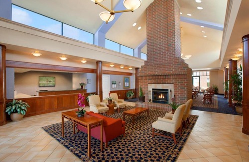 Merrifield Hotel | Homewood Suites by Hilton Falls Church