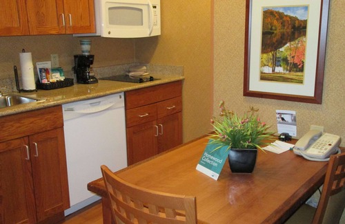 New Windsor Hotel | Homewood Suites Stewart Airport