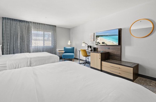 Morro Bay Hotel | Hotel Avisa Downtown