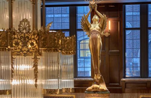 Downtown Kansas City Hotel | Hotel Phillips Kansas City, Curio Collection By Hilton