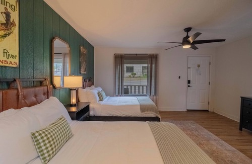 Yellville Hotel | Hotel w/Gorgeous Views, Pool, Firepit: 2 Full