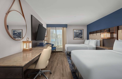 Westport Hotel | Hotel Westport Kansas City, Tapestry Collection by Hilton