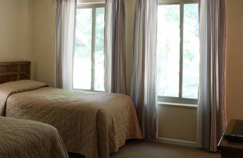 Cheat Lake Cottage | House ∙ 2 bedrooms ∙ 5 guests