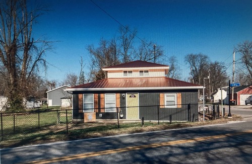 Buckeye Lake House | House at Buckeye Lake with Boat Docks available.