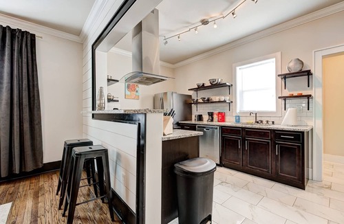 Lincoln Terrace House | Howes Capitol–3 in 1-near OU Med, Bricktown, Arena